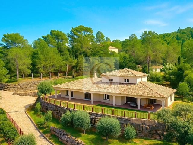Maison 4 pièces 289 m²