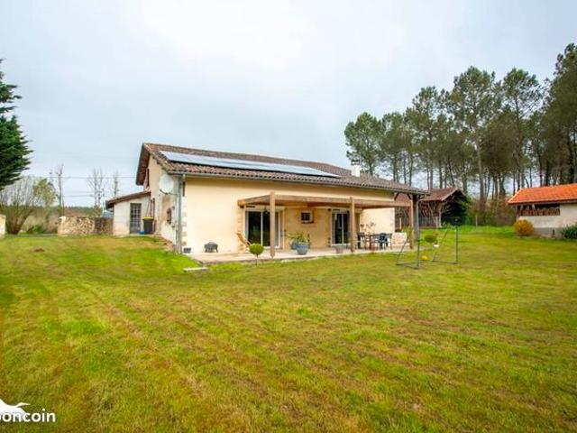 Maison 6 pièces 294 m²