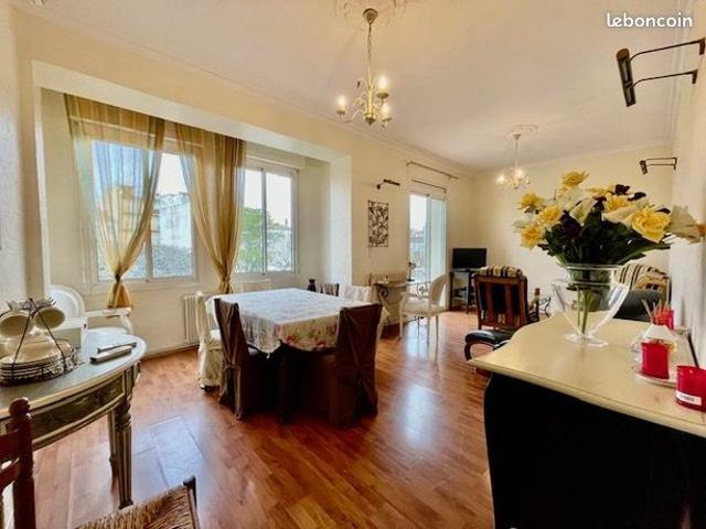 Maison 4 pièces 295 m²