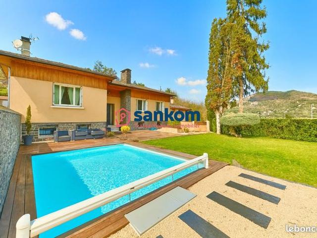 Maison 4 pièces 295 m²