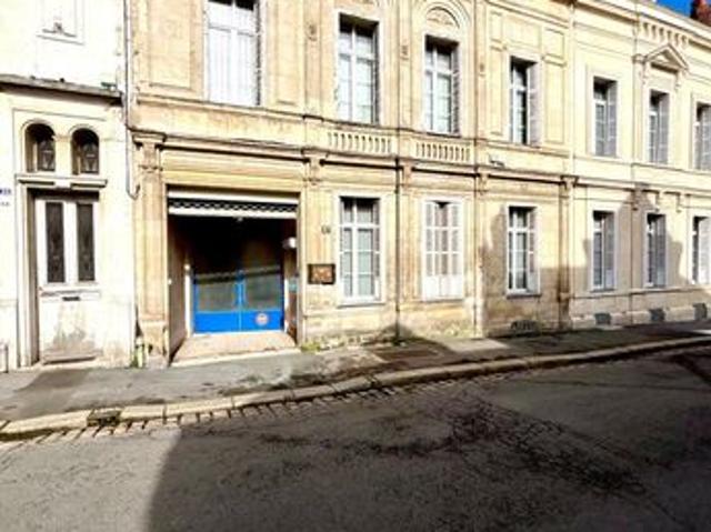 Maison 4 pièces 298 m²