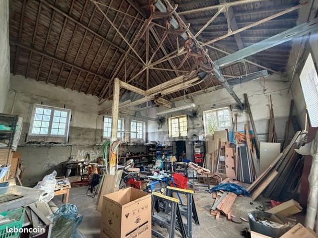 Maison 4 pièces 300 m²