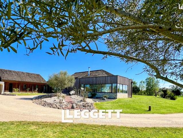 Maison 4 pièces 320 m²