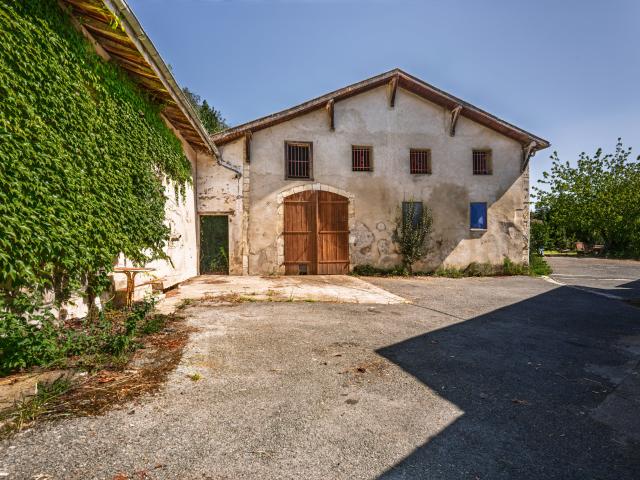Maison 4 pièces 320 m²