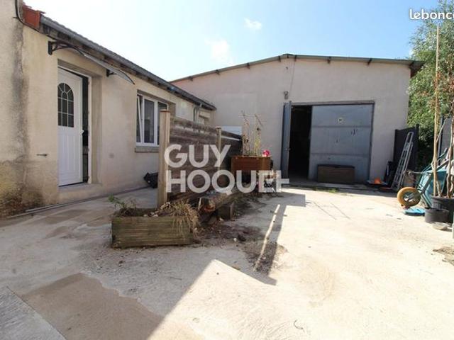 Maison 4 pièces 408 m²