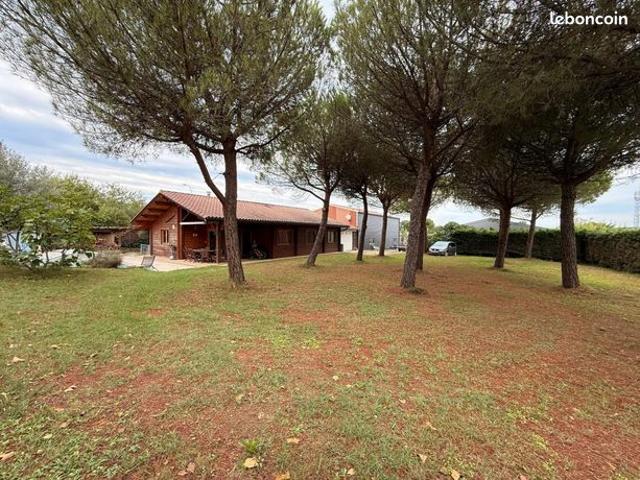 Maison 4 pièces 400 m²