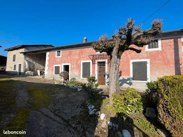 Maison 4 pièces 450 m²