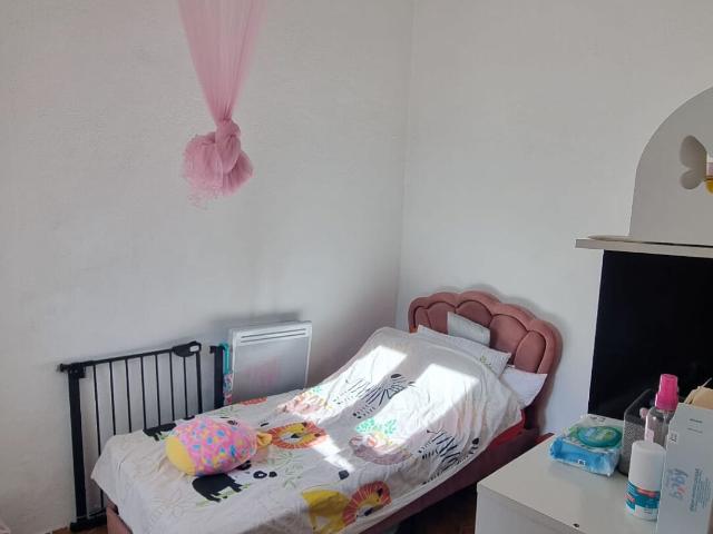 Maison 4 pièces, 50 m² à louer à Bizanet 11200