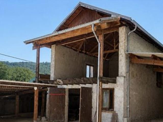 Maison 4 pièces 534 m²