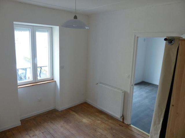 Maison 4 pièces, 67 m² à louer à Laussonne 43150