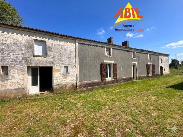 Maison 4 pièces 400 m²