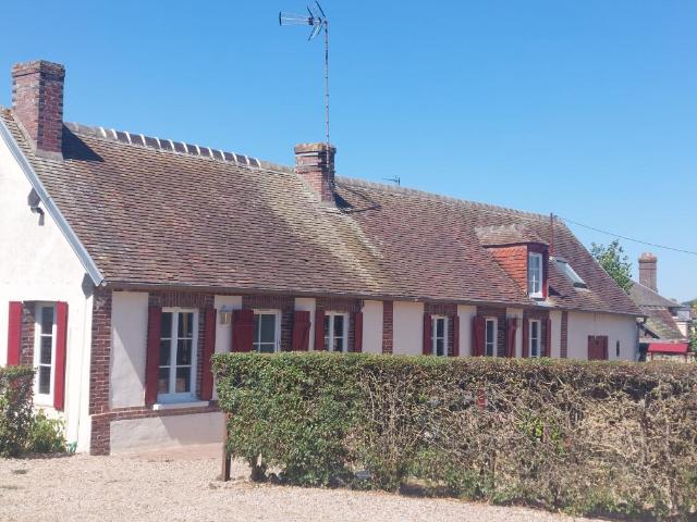 Maison 4 pièces, 70 m² à louer à Ambenay 27250