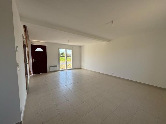 Maison 4 pièces, 71 m² à louer à Issé 44520