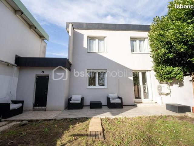 Maison 4 pièces 77 m²