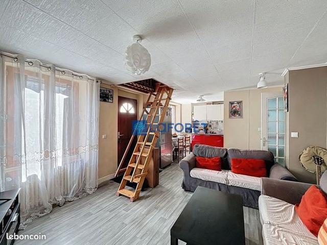 Maison 4 pièces 77 m²