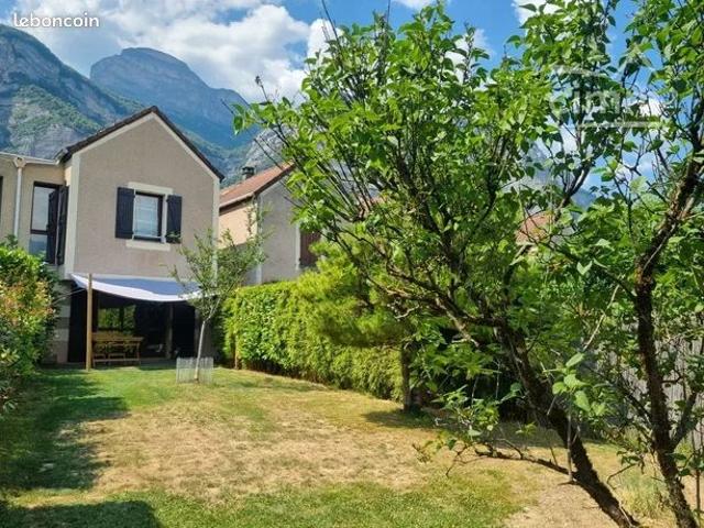 Maison 4 pièces 77 m²