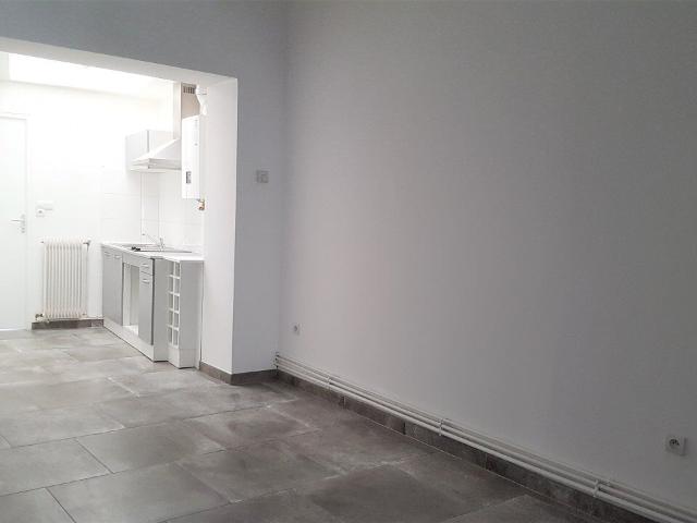 Maison 4 pièces, 77 m² à louer à Béthune 62400
