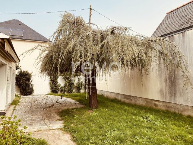 Maison 4 pièces, 79 m² à louer à Angers 49000