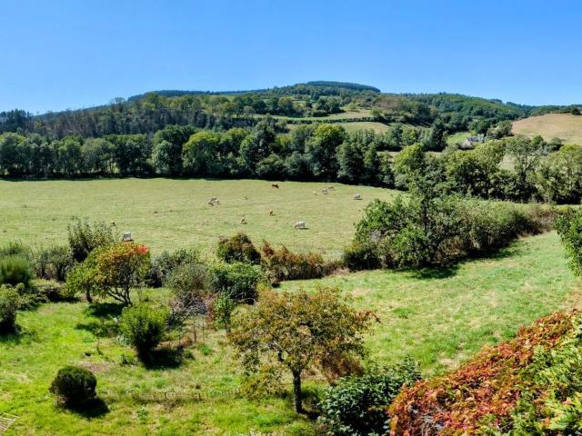 Maison 4 pièces, 80 m² à louer à Chissey en Morvan 71540