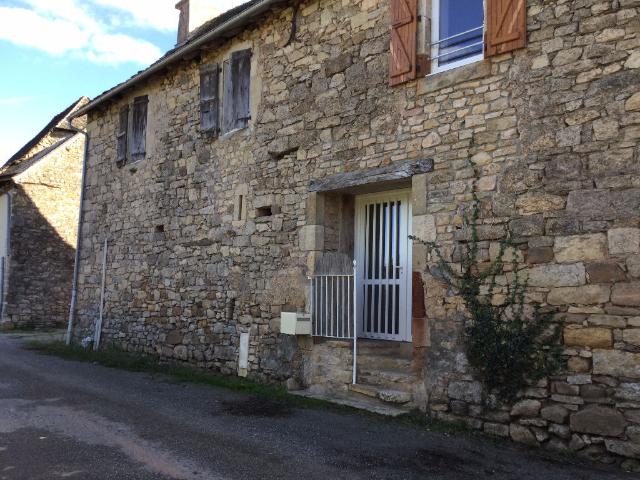 Maison 4 pièces, 80 m² à louer à Anglars Saint Félix 12390