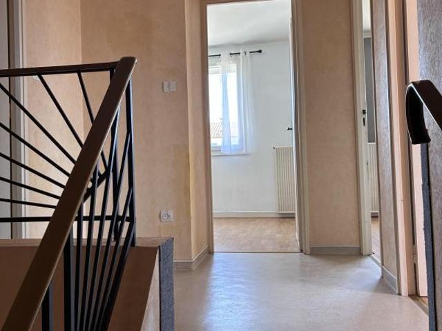 Maison 4 pièces, 80 m² à louer à Onet le Château 12850