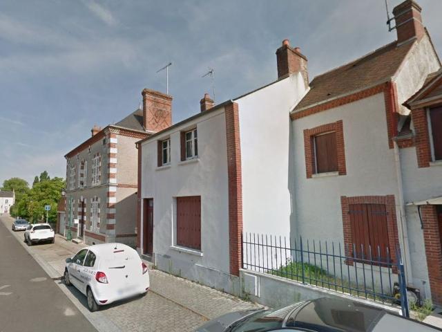 Maison 4 pièces, 80 m² à louer à Lorris 45260