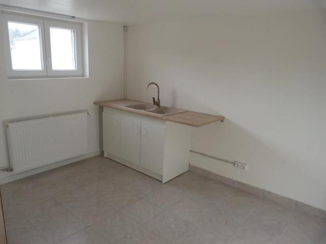 Maison 4 pièces, 80 m² à louer à Vierzon 18100