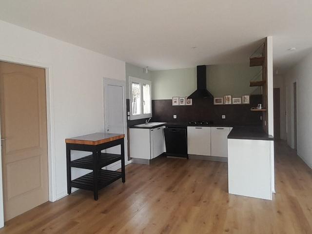 Maison 4 pièces, 81 m² à louer à Biscarrosse 40600