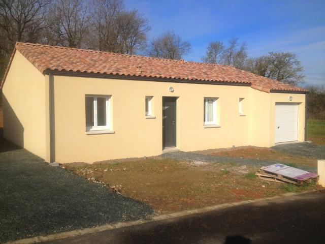 Maison 4 pièces, 81 m² à louer à Preignac 33210
