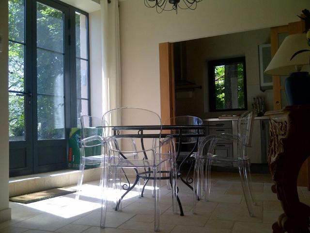 Maison 4 pièces, 82 m² à louer à Sainte Foy lès Lyon 69110