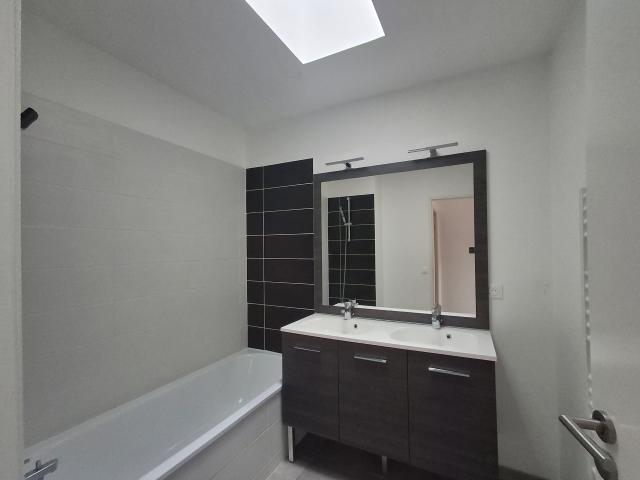 Maison 4 pièces, 82 m² à louer à Toulouse 31100