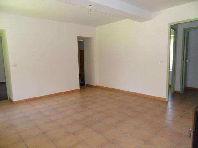 Maison 4 pièces, 83 m² à louer à Cambounès 81260