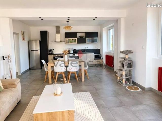 Maison 4 pièces 84 m²