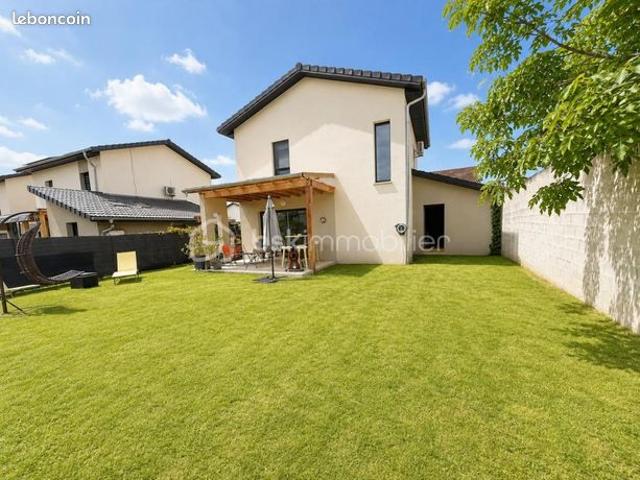 Maison 4 pièces 84 m²