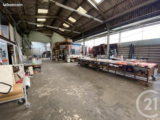Maison 4 pièces 850 m²