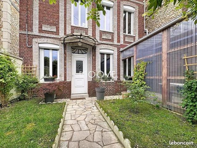Maison 4 pièces 85 m²