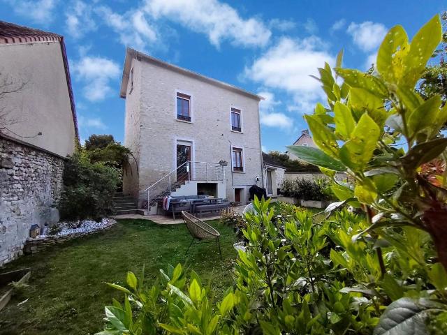 Maison 4 pièces 85 m²