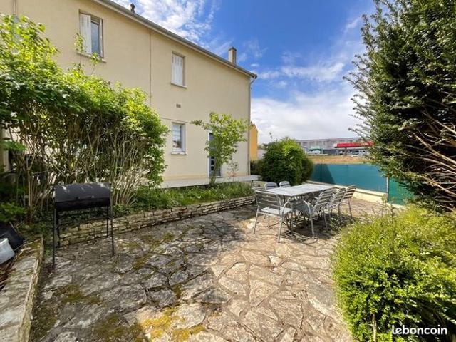 Maison 4 pièces 85 m²