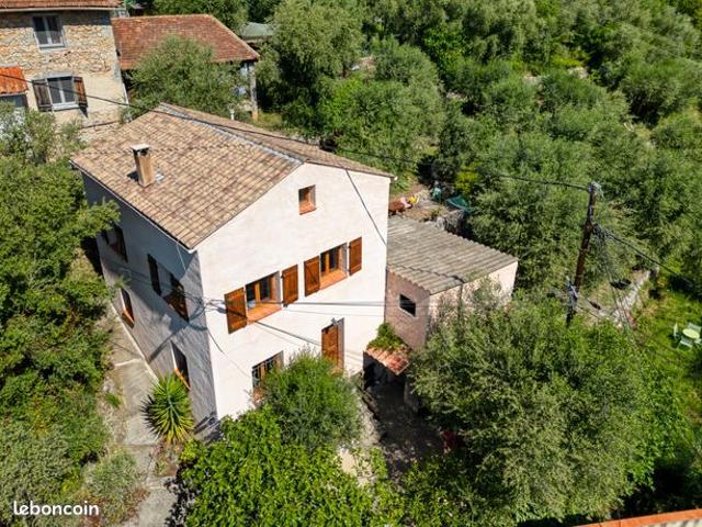 Maison 4 pièces 85 m²