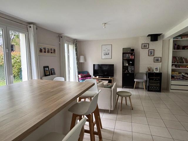 Maison 4 pièces, 85 m² à louer à Chartres 28000