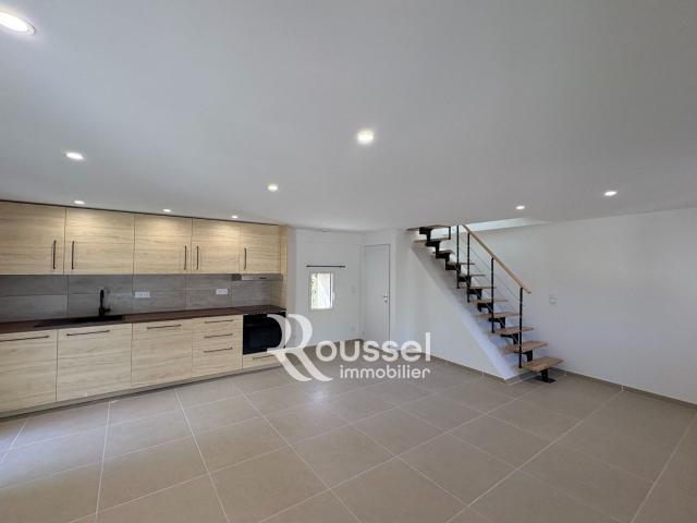 Maison 4 pièces, 85 m² à louer à Poussan 34560