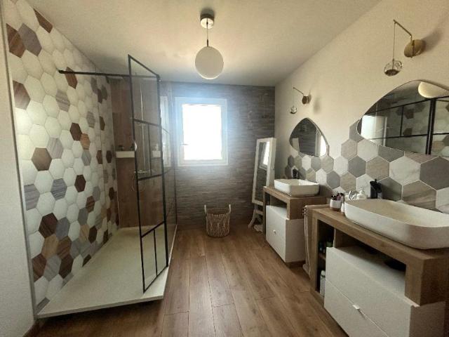 Maison 4 pièces, 86 m² à louer à La Brède 33650