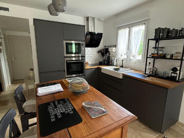 Maison 4 pièces, 86 m² à louer à Martillac 33650