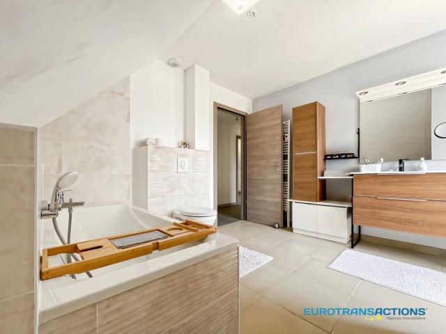 Maison 4 pièces, 86 m² à louer à Schœnenbourg 67250