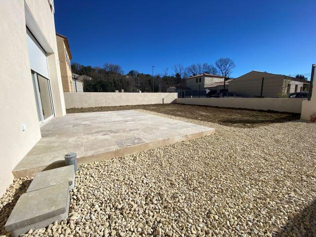 Maison 4 pièces, 87 m² à louer à La Motte d'Aigues 84240