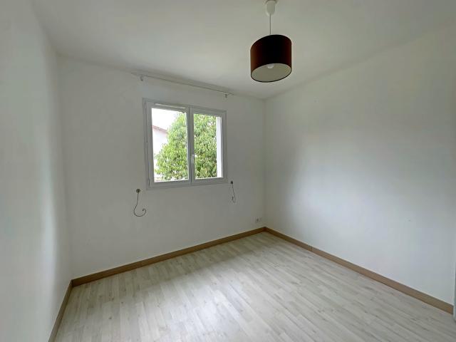 Maison 4 pièces, 87 m² à louer à Libourne 33500