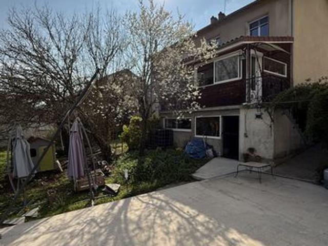 MAISON 4 PIÈCES  88 m²  JARDIN 1300 m²  SOUS SOL  GARAGE