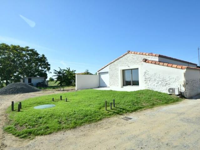 Maison 4 pièces, 89 m² à louer à Le Landreau 44430