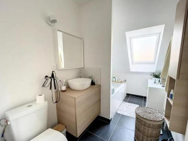 Maison 4 pièces, 89 m² à louer à Vendeville 59175