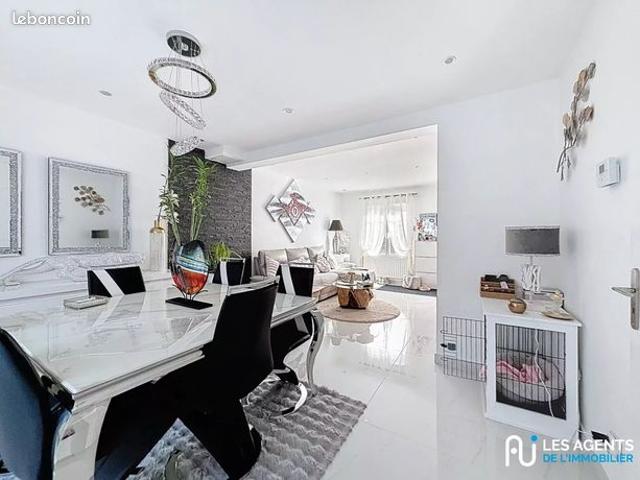 Maison 5 pièces 90 m²